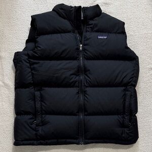 Patagonia Black Insulated Vest - Men’s XL